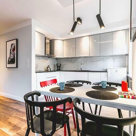 Artist Apartament Люблин Екстериор снимка