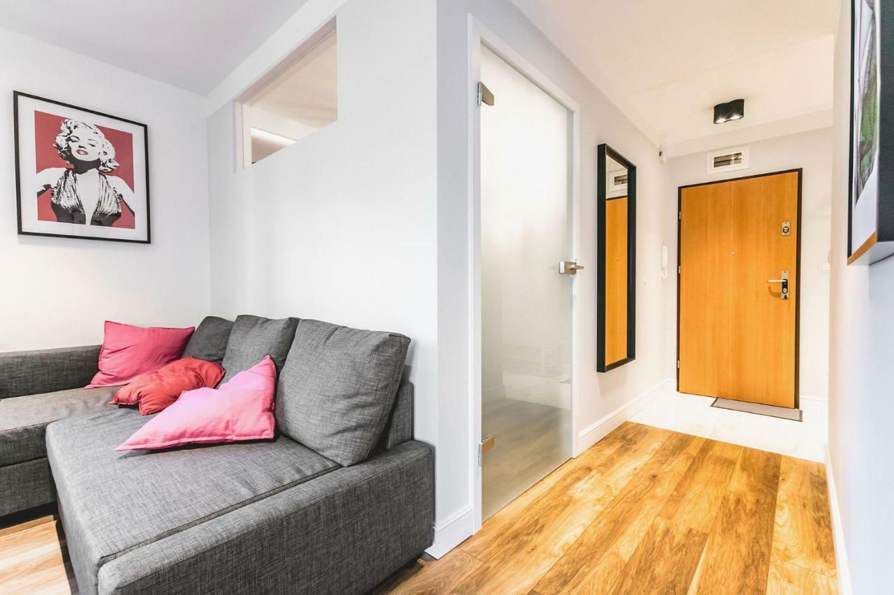 Artist Apartament Люблин Екстериор снимка