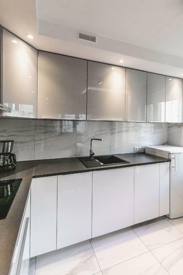 Artist Apartament Люблин Екстериор снимка