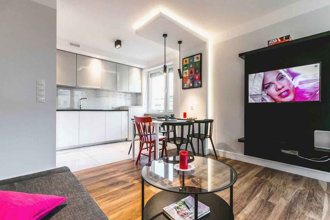 Artist Apartament Люблин Екстериор снимка